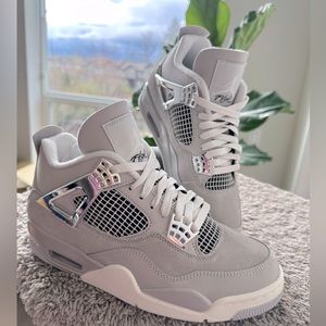 Nike Air Jordan 4 Retro ‘Frozen Moments’ -Never worn/new. No box